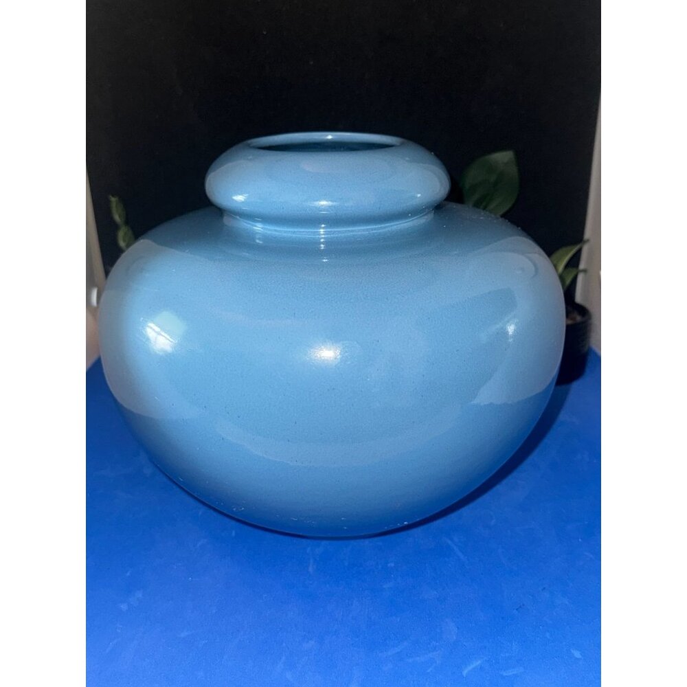 Madeline Originals Calif Mid-Century Ceramic Blue Vase - Picture 10 of 13